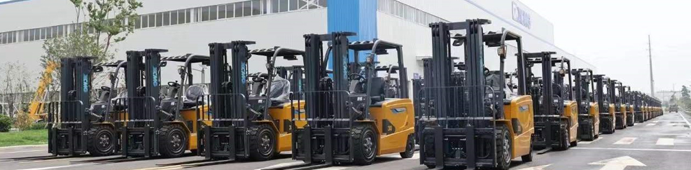 滾筒篩分原理，內(nèi)部裝配有清掃裝置，篩孔不易被堵塞，大漢滾筒篩廠家直銷，價(jià)格便宜